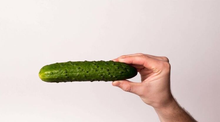 El pepino simboliza un pene agrandado por la limonada.